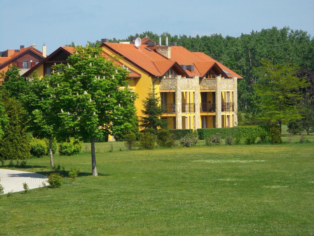 Birdland Panorama Apartman Bük Kamer foto